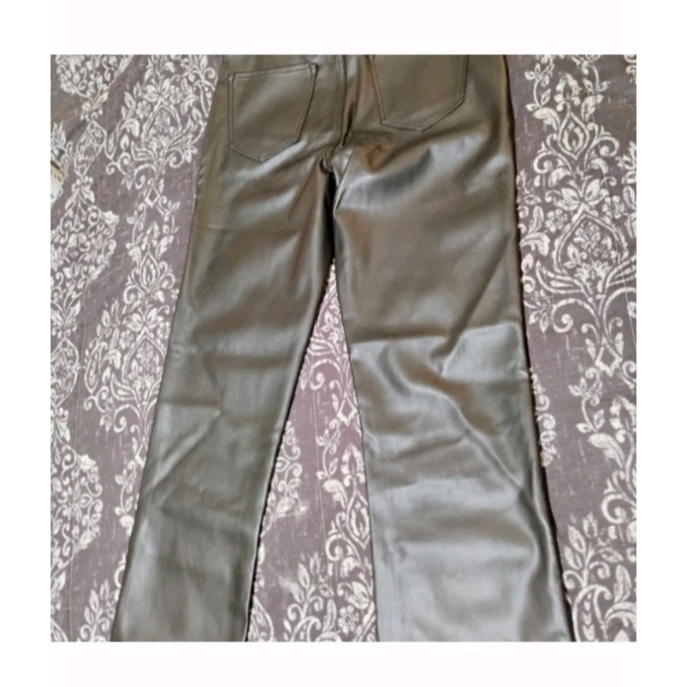 Vibrant Sleek Black Straight Leg Pants - Picture 6 of 9
